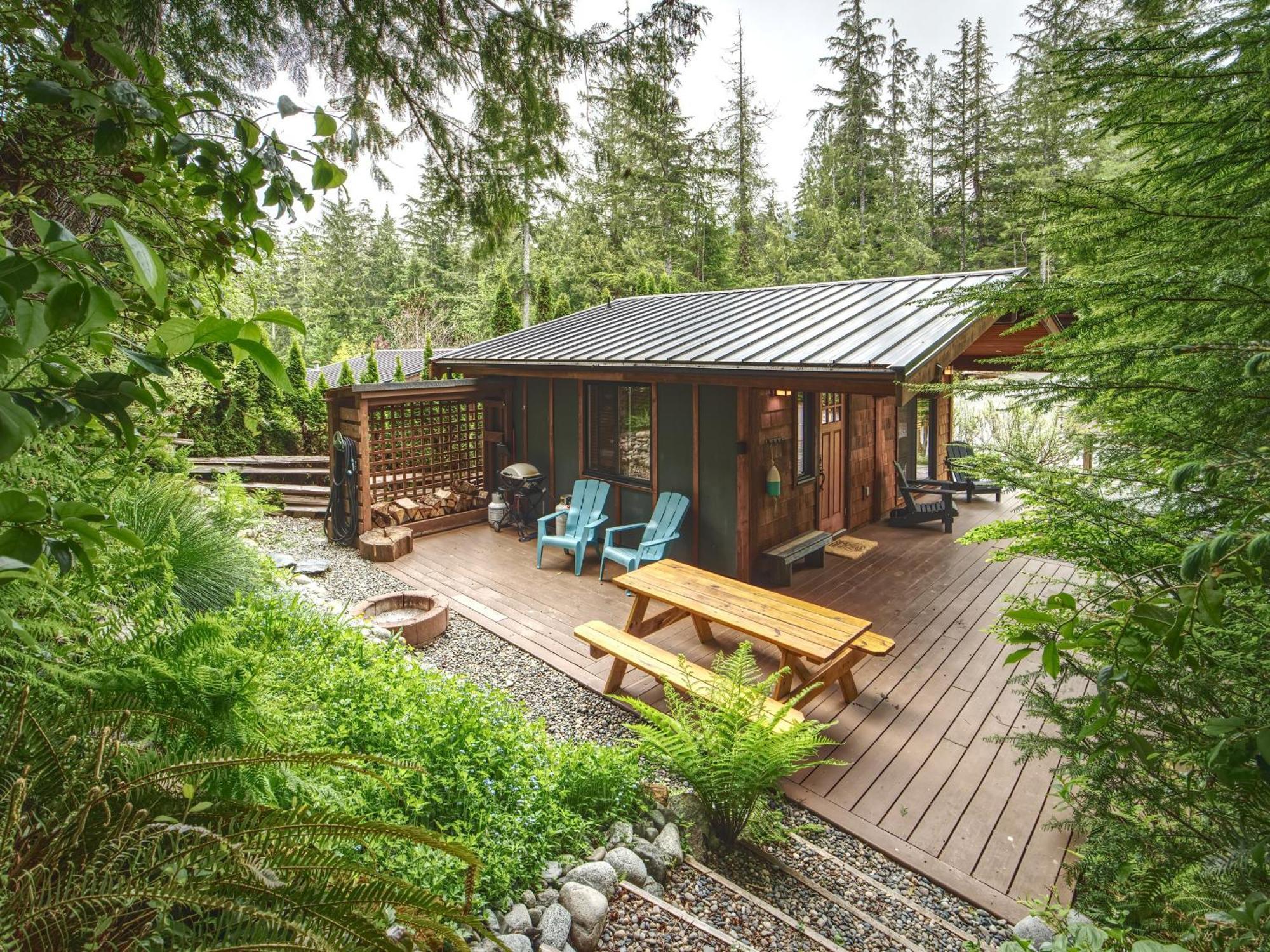 Handsome Dan'S Vacation Cottage Rentals Port Renfrew Exterior foto