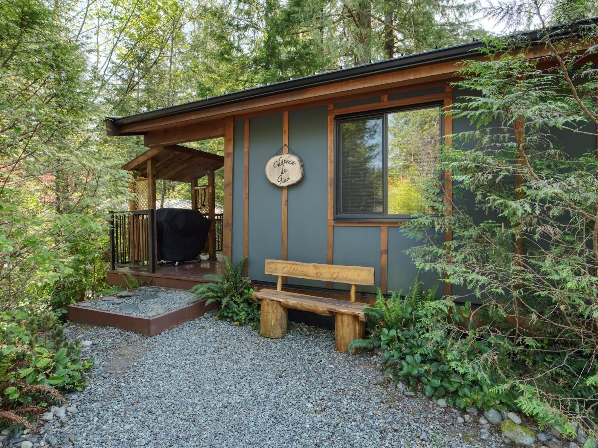Handsome Dan'S Vacation Cottage Rentals Port Renfrew Zimmer foto