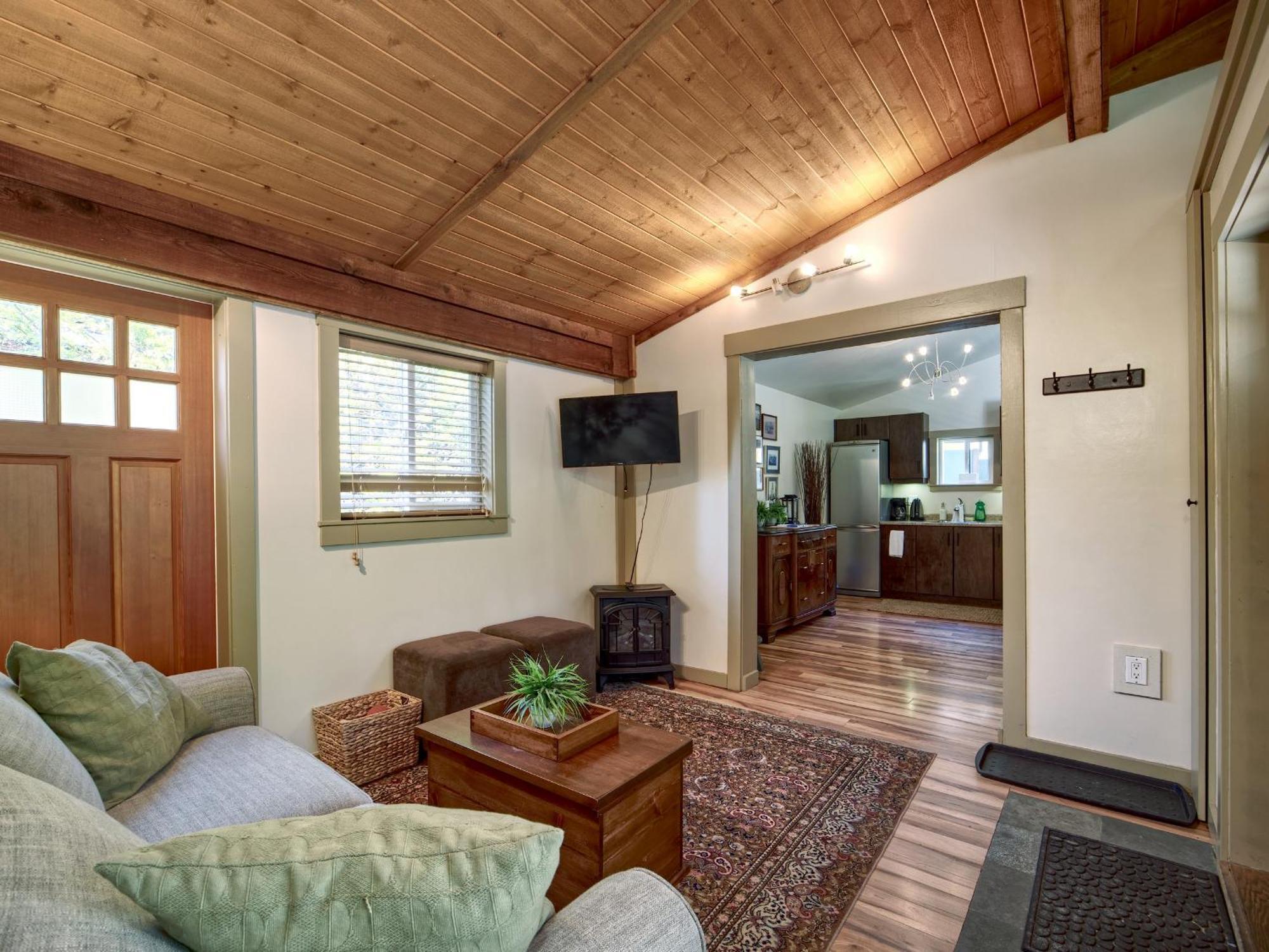 Handsome Dan'S Vacation Cottage Rentals Port Renfrew Zimmer foto